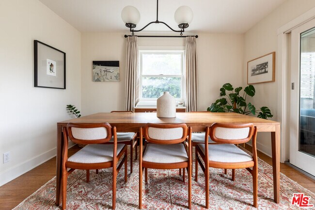 Building Photo - 6271 Saylin Ln