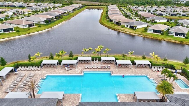 Building Photo - 11933 SW Coral Cove Pkwy