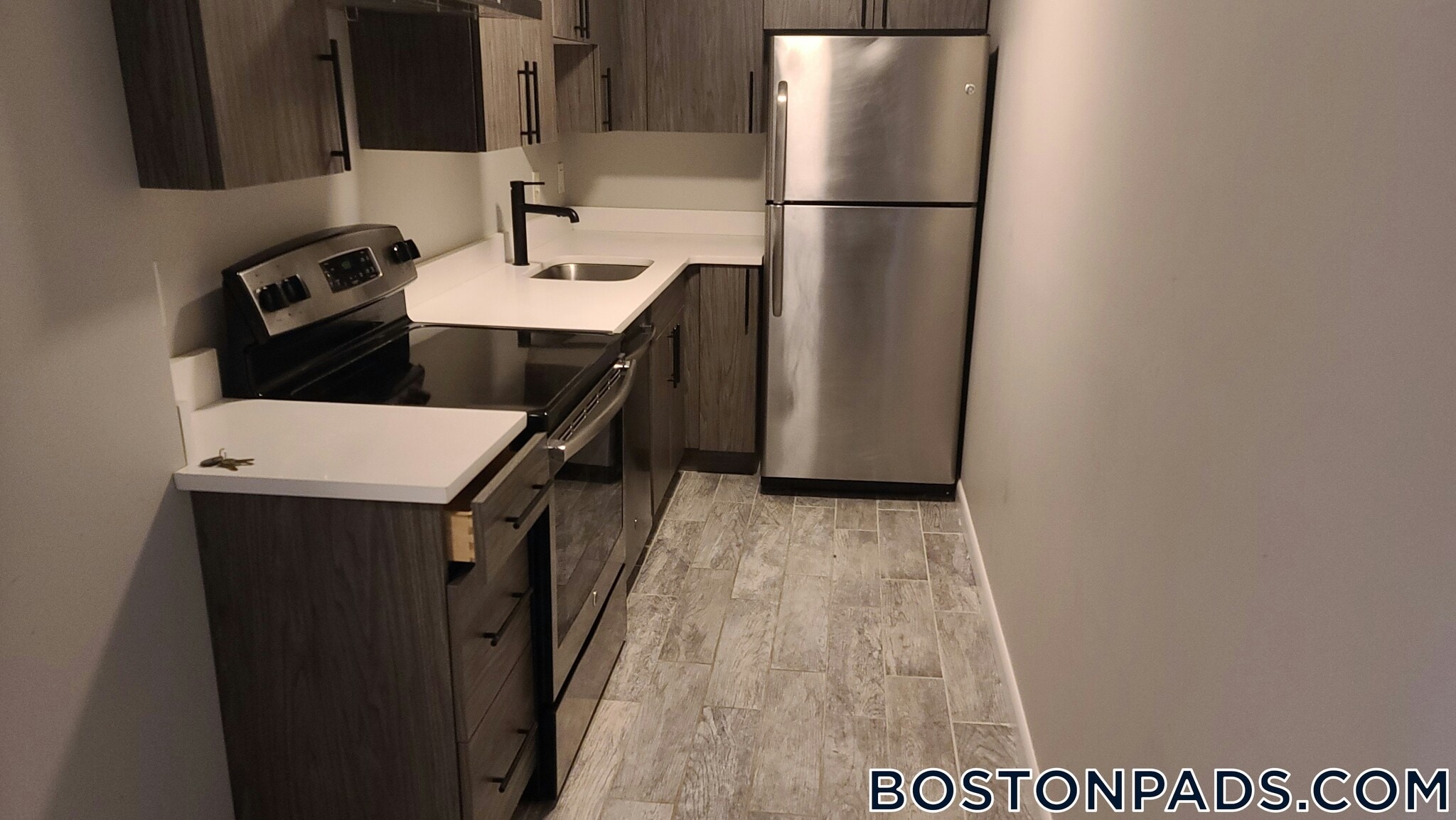 Building Photo - 14 Murdock St