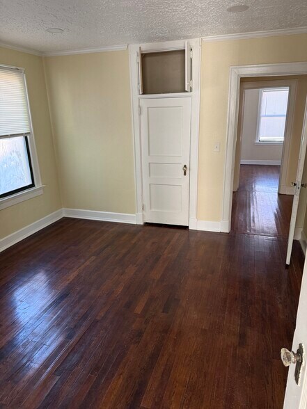 Bedroom #1 - 2589 Park St