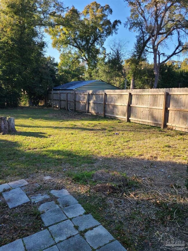 Building Photo - 5549 Mayfair Dr