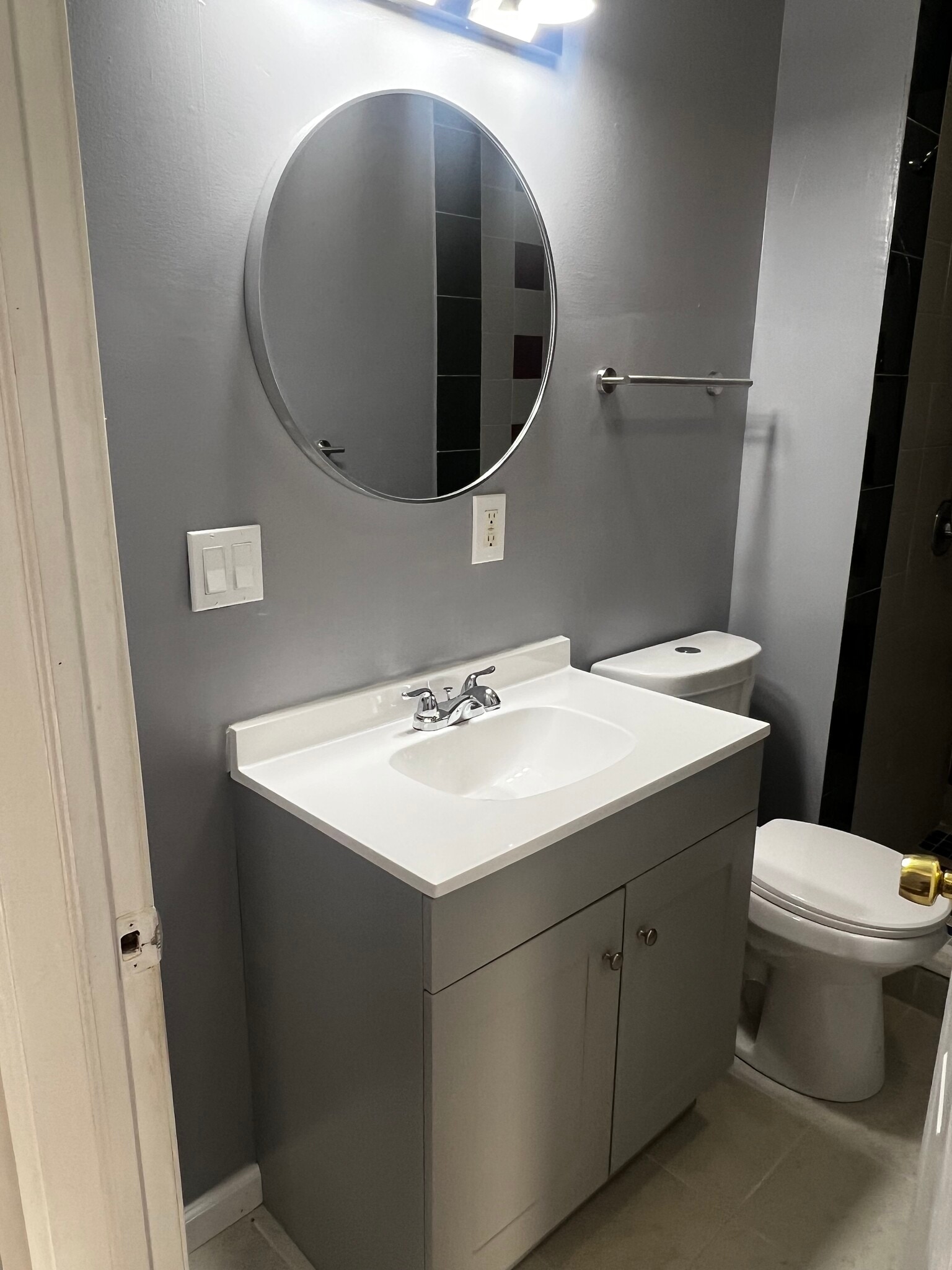 bathroom 1 - 111 Lafayette St