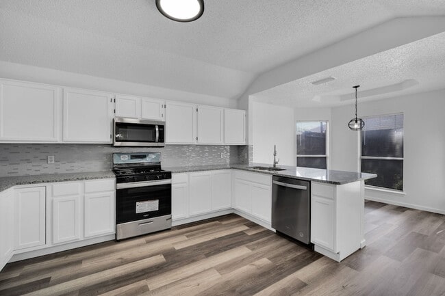 Building Photo - 408 Wolfe St