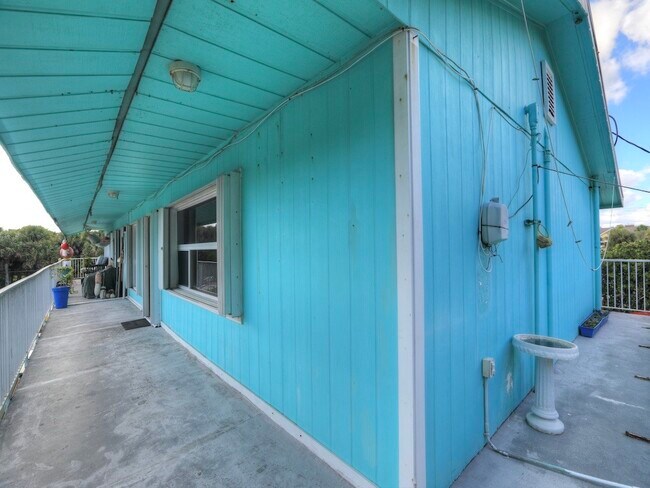 Building Photo - 1840 Wabasso Beach Rd