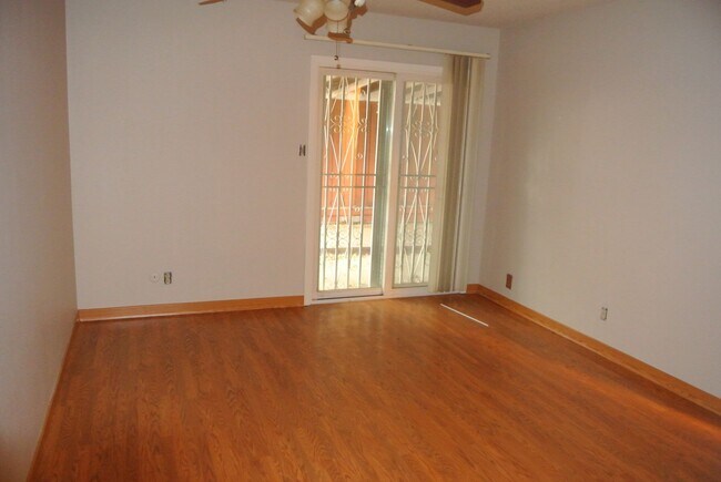 Building Photo - 2116 Manzanita Way