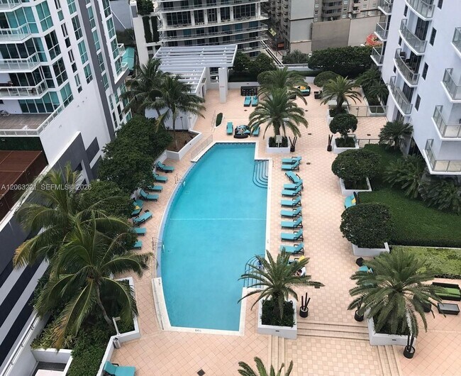 Building Photo - 1050 Brickell Ave
