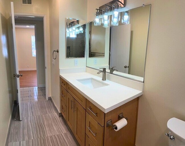 Building Photo - 4 Bedroom Home for Lease in Westminster