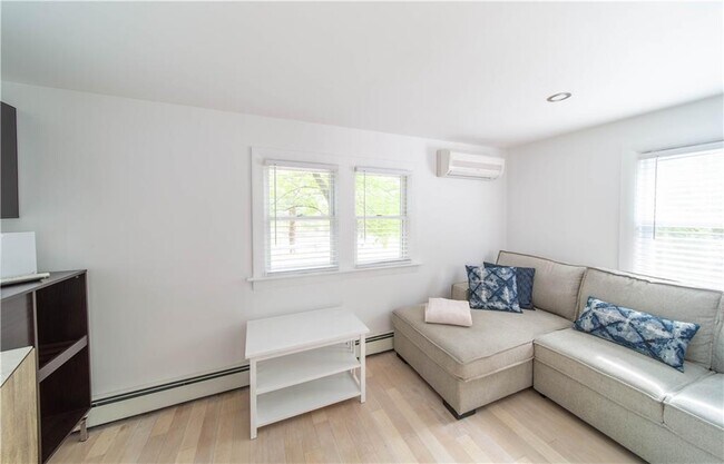 Building Photo - 85 Water St