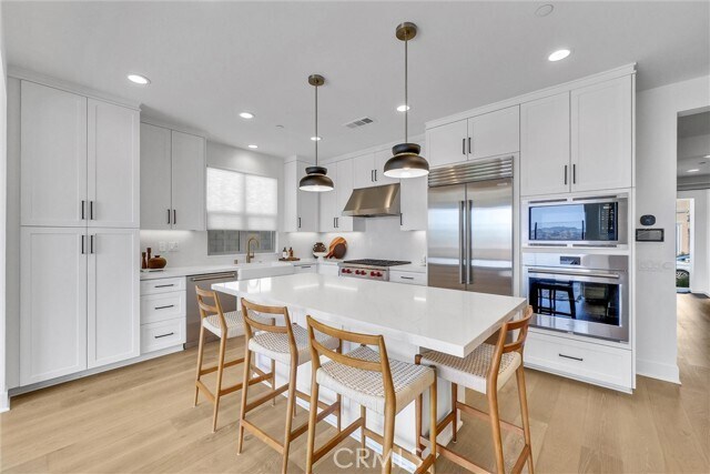 Building Photo - 236 Collino