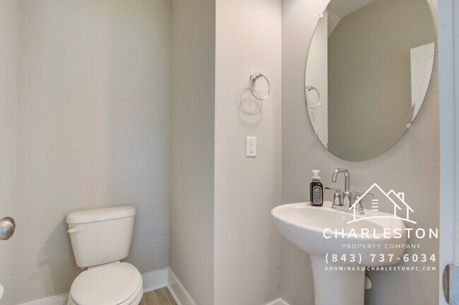 Building Photo - 117 Archdale St