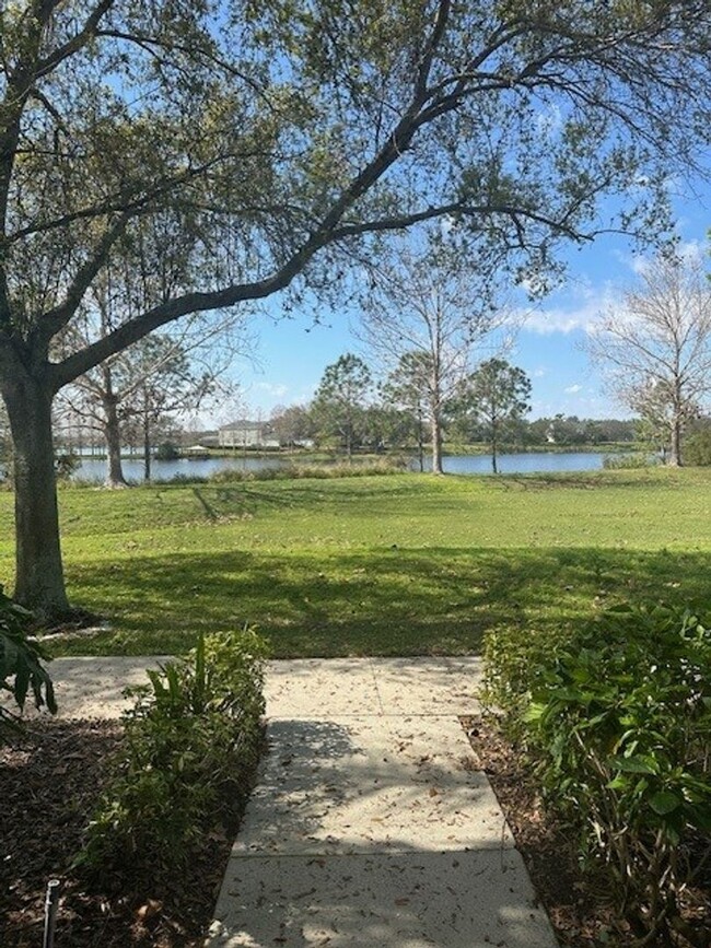 Building Photo - Windermere Townhome