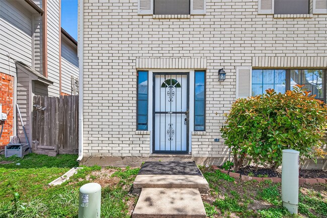 Building Photo - 8617 Mapletwist St