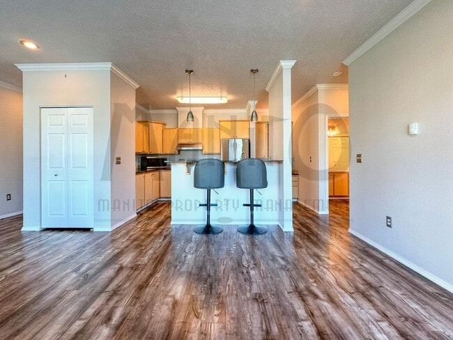 Building Photo - Stunning Liberty Lake Condo