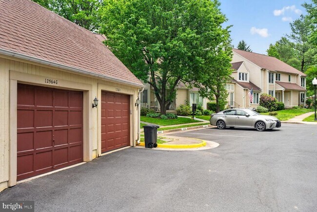 Building Photo - 12564 Garland Tree Ct