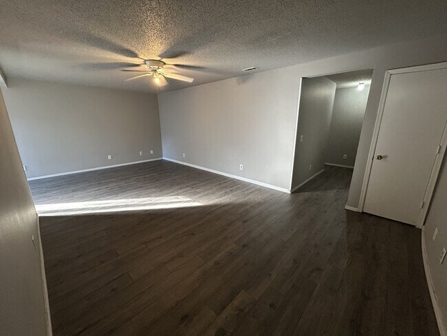 Building Photo - South 7th Street - 405