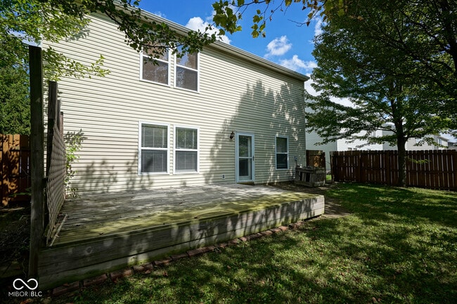 Building Photo - 10155 Holly Berry Cir