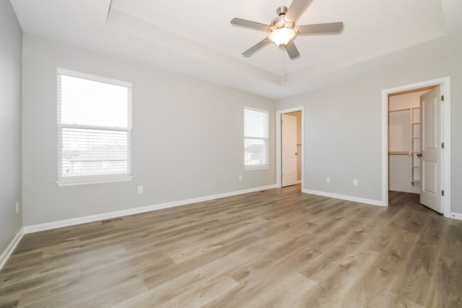 Building Photo - Fantastic 4bd/3ba home! Coming soon!