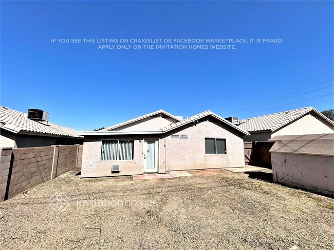 Building Photo - 10709 W Calle del Sol