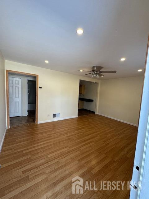 Building Photo - 10 E Knollwood Rd