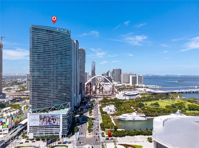 Building Photo - 888 Biscayne Blvd