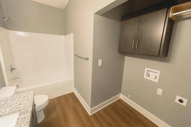 Building Photo - 12123/25 Cora