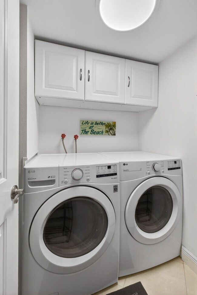 Building Photo - 4200 N Ocean Dr