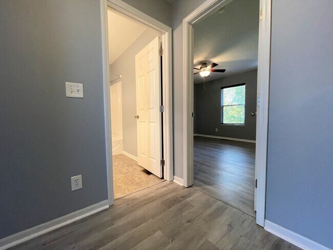 Building Photo - 1251 Hall Ln