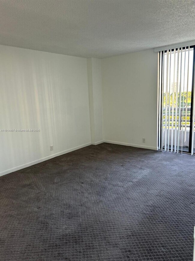 Building Photo - 3300 NE 191st St