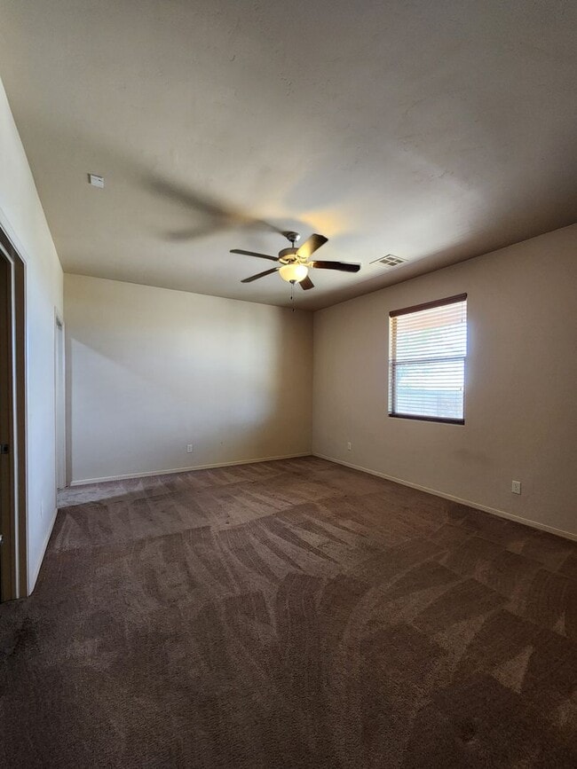Building Photo - Sweet spot in the Pueblos at Alameda Ranch