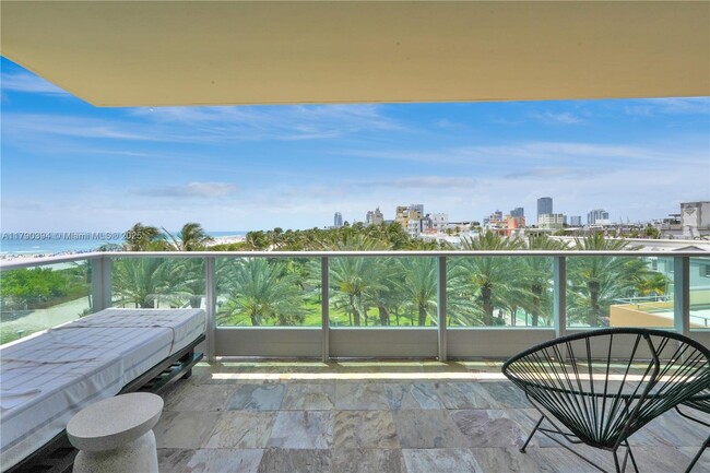 Building Photo - 1455 Ocean Dr