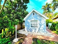 Building Photo - One bedroom, one bath beautiful home near Crescent Lake- move in now- 1/2 off first month rent an...