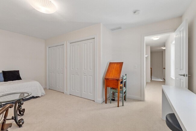 Building Photo - 60 Broadway St