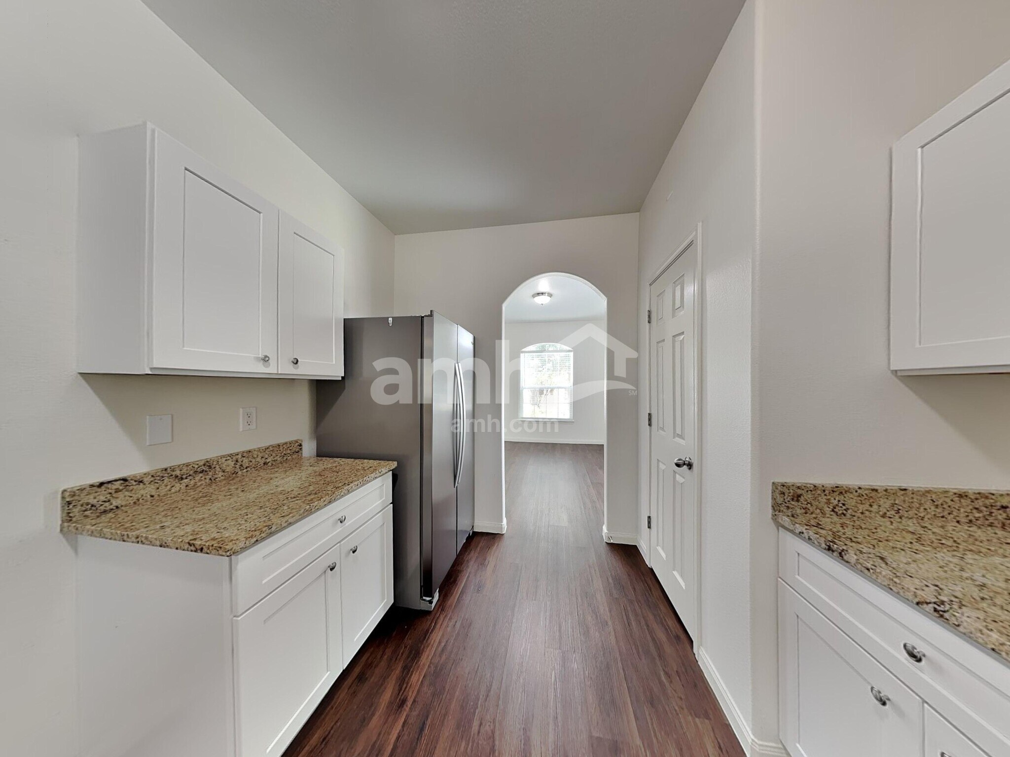 Building Photo - 2037 Vanamen Ct