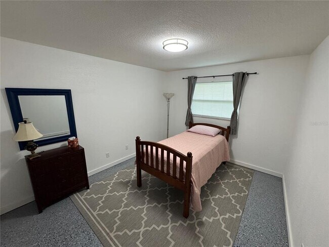 Building Photo - 5720 13th Ave N