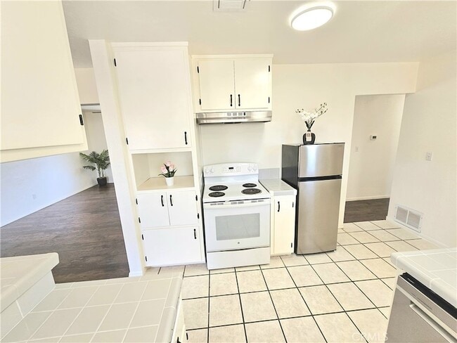 Building Photo - 11981 Franklin St