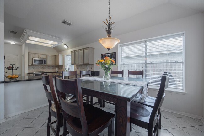 Building Photo - 4606 Atascocita Trail