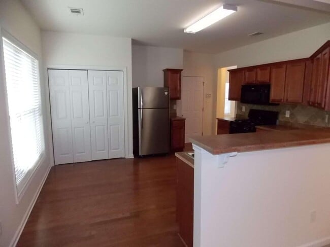 Building Photo - 267 Grenier Terrace NE