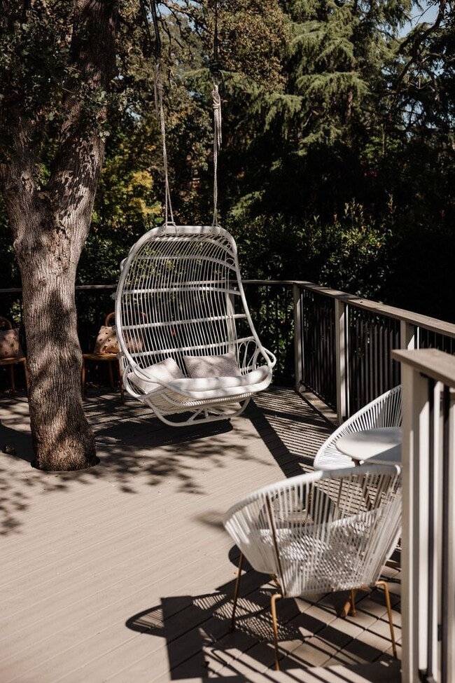 Building Photo - This Home Won't Last!!!!