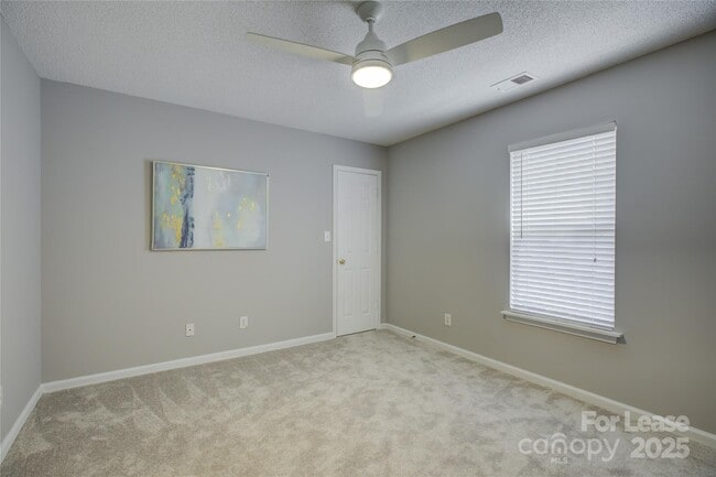 Building Photo - 9014 Roseton Ln