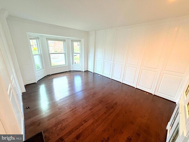 Building Photo - 43549 Coal Bed Ct