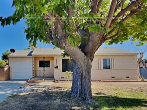 Building Photo - 7826 Ben Ave