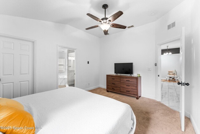 Building Photo - 301 Wishing Well Cir SW