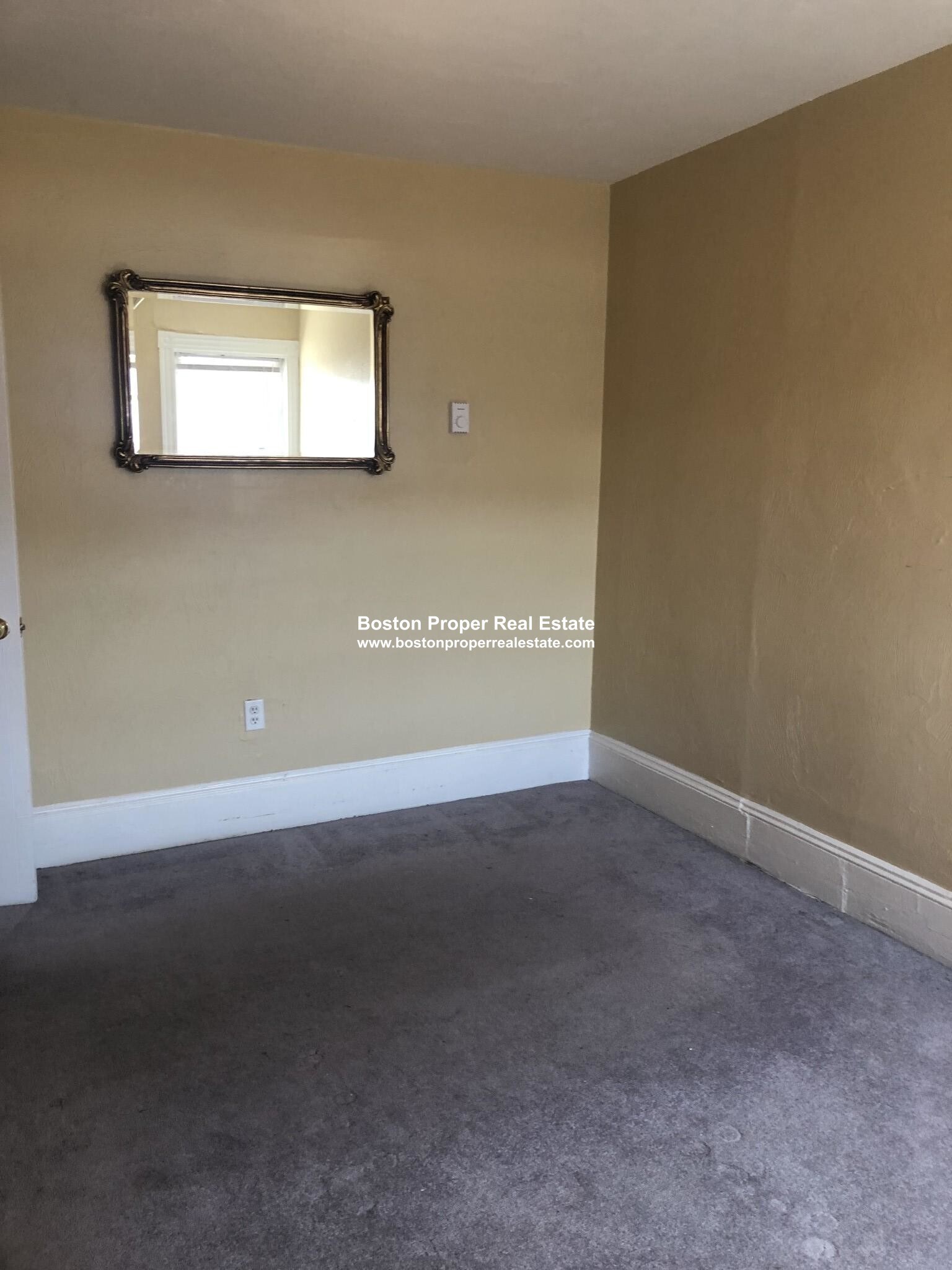 Building Photo - 48 Hereford St