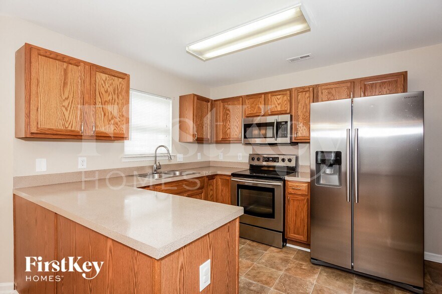 Building Photo - 620 Wilderness Trail Dr