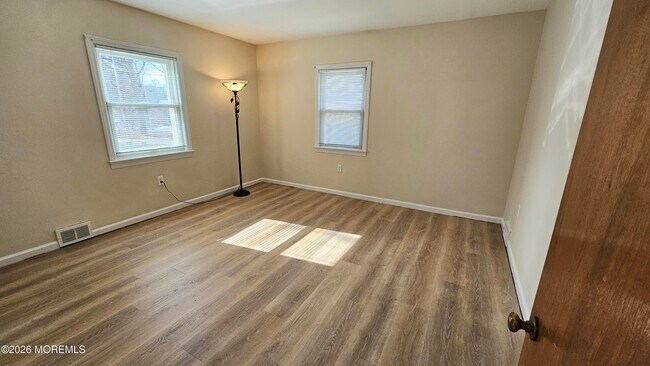 Building Photo - 12 Anderson Dr