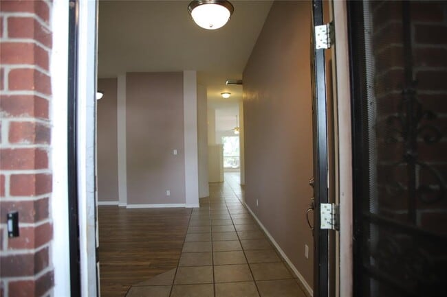 Building Photo - 403 N Blue Ridge Pkwy