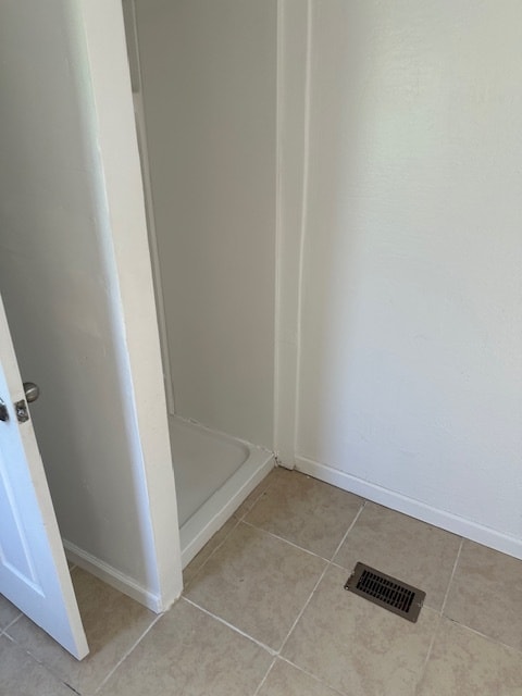 Master shower - 203 E Carter St