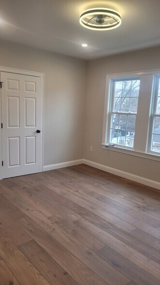 Primary en suite - 29 Amaranth Ave