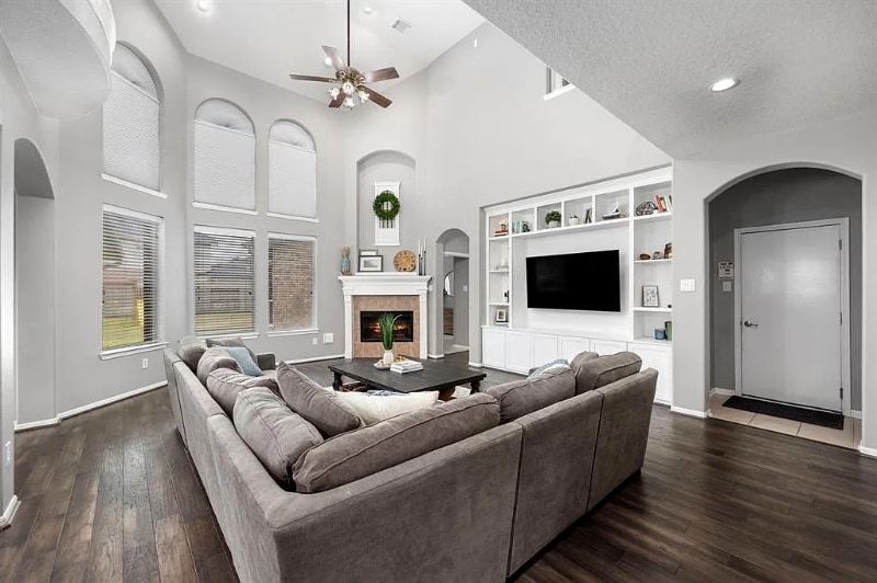 Building Photo - 10822 Cornwall Ln