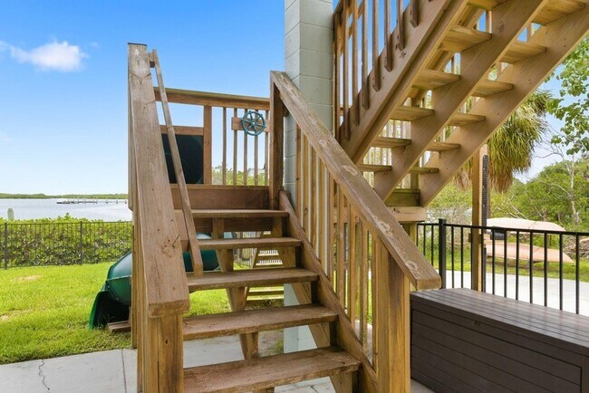 Building Photo - 6731 Arroyo Dr